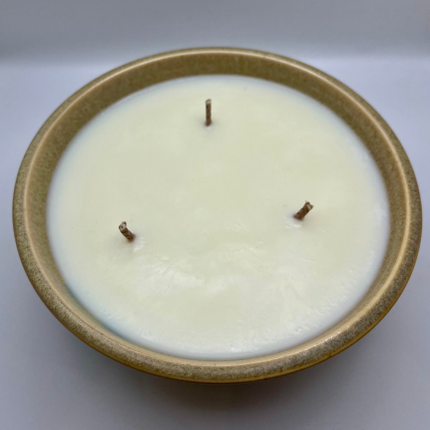 Oud & Bergamot Scented Pottery Bowl
