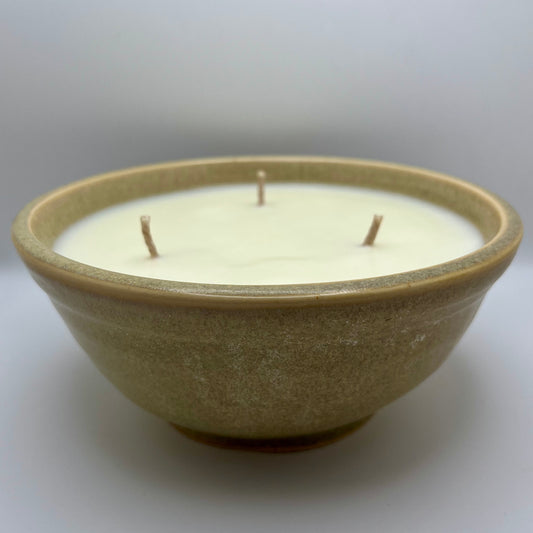 Oud & Bergamot Scented Pottery Bowl